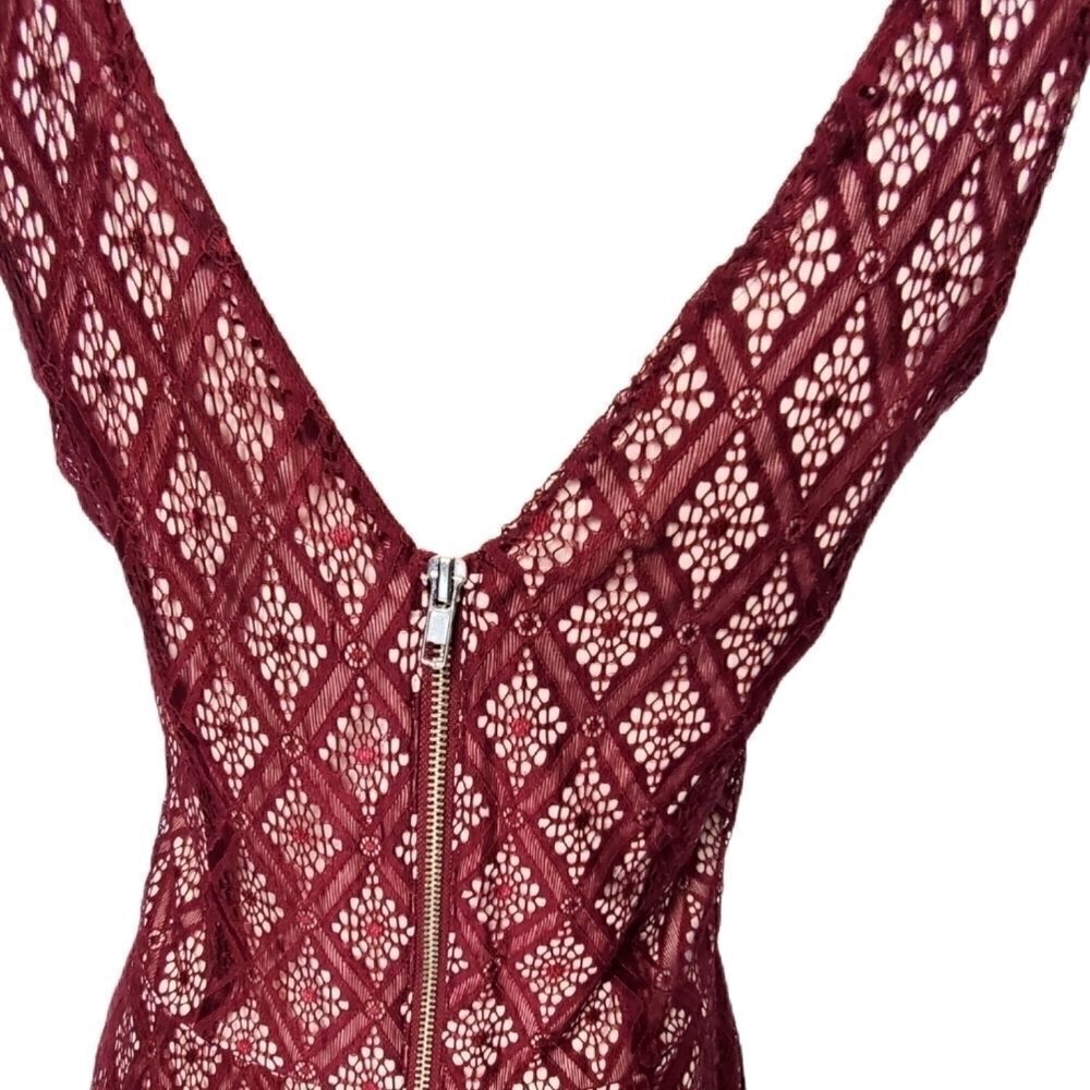Gabriella Rocha Crochet Lace Zip Dress - Picture 4 of 11